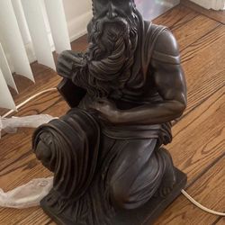 Moses statue 