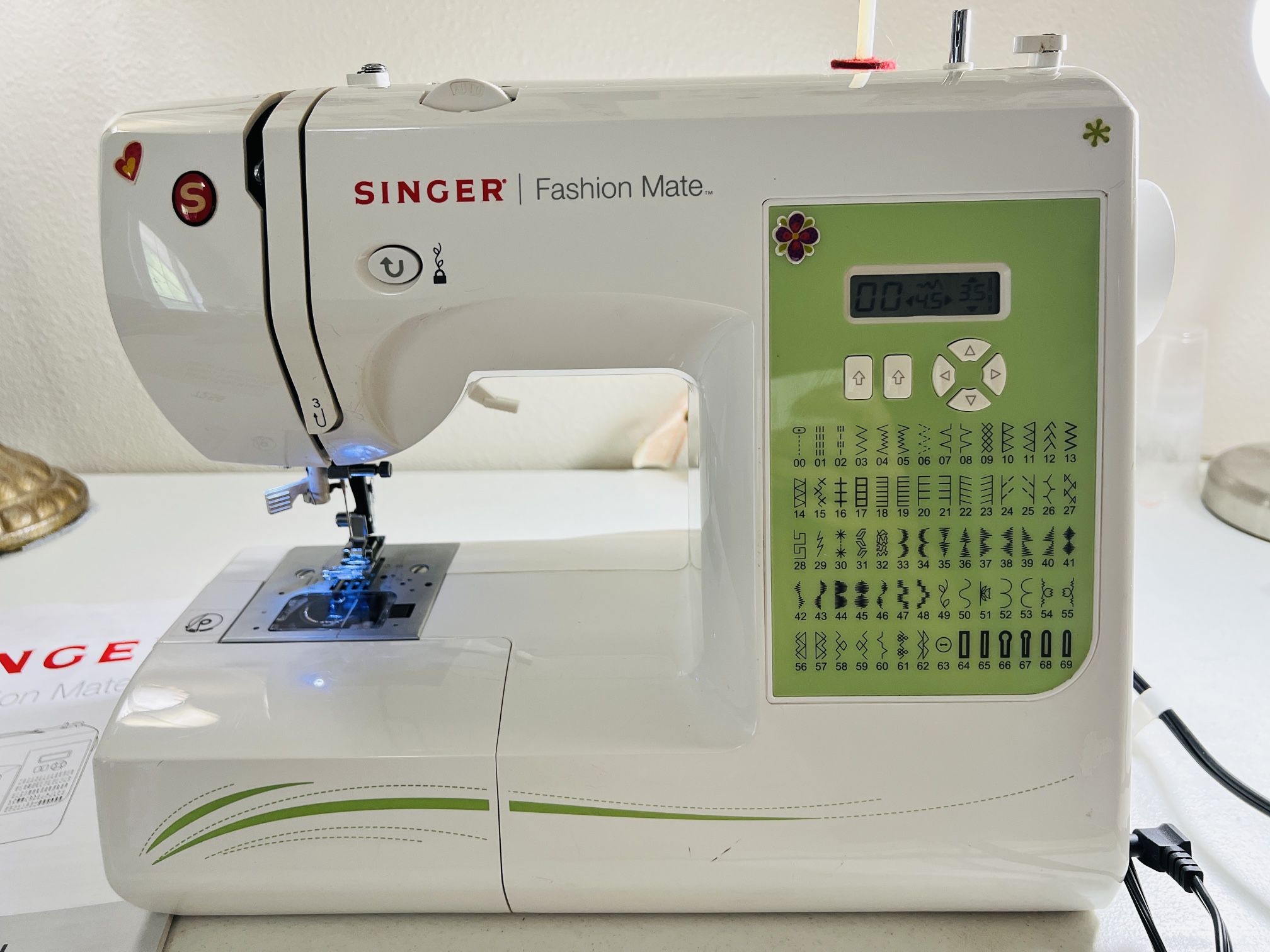 Singer Fashion Mate Sewing Machine
