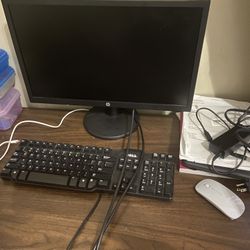 Monitor Size 17 And Keyboard 