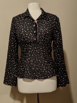 Studio Y Floral Shirt Appox Size 6 tag large