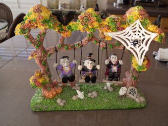 Halloween swinging characters 4.00