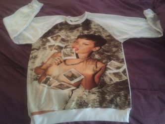 Oversized Ri Ri Sweatshirt!