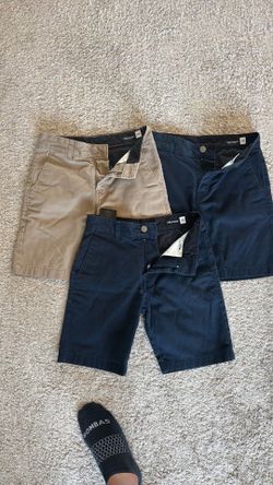 Boys' School Uniform Shorts – Size 25|  Volcom
