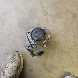2000 Chevy Hub Assembly 