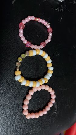 3 toddler bracelet for just 3,00