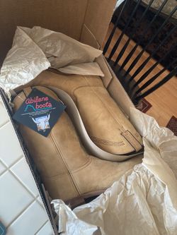 Abilene Men's 11.5D Tan Cowhide 2104 *Brand New With Tags*