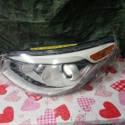 2014-16 Kia Soul Left Headlight 