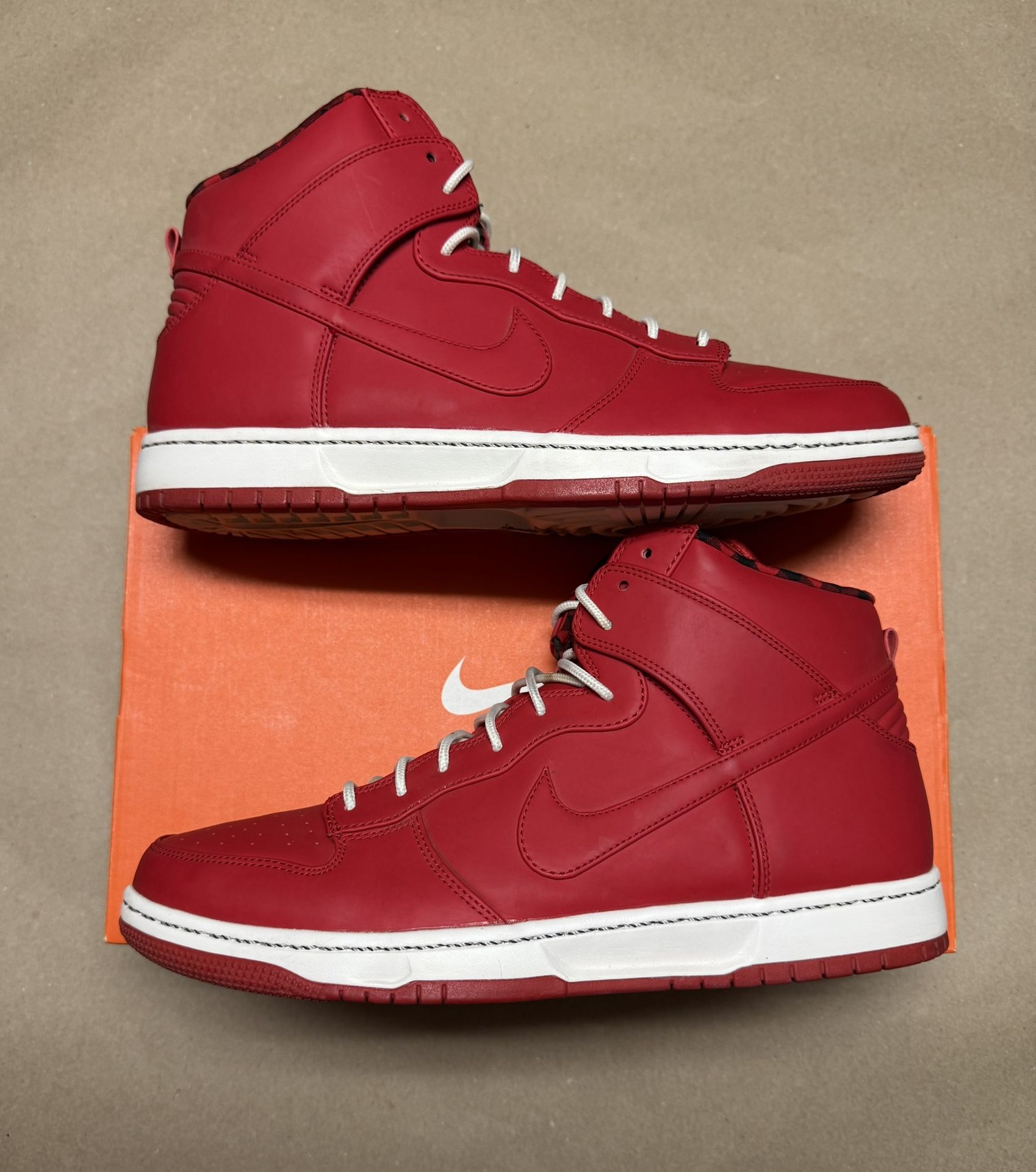 Nike Dunk Ultra High Rain Jacket men’s size 14 shoes Rare!