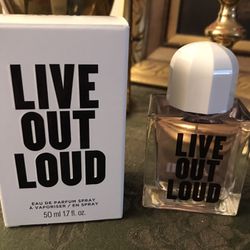 New  Avon Woman’s Live Out Loud Eau De Parfum 1.7 oz Spray - Multiple Bottles Available 