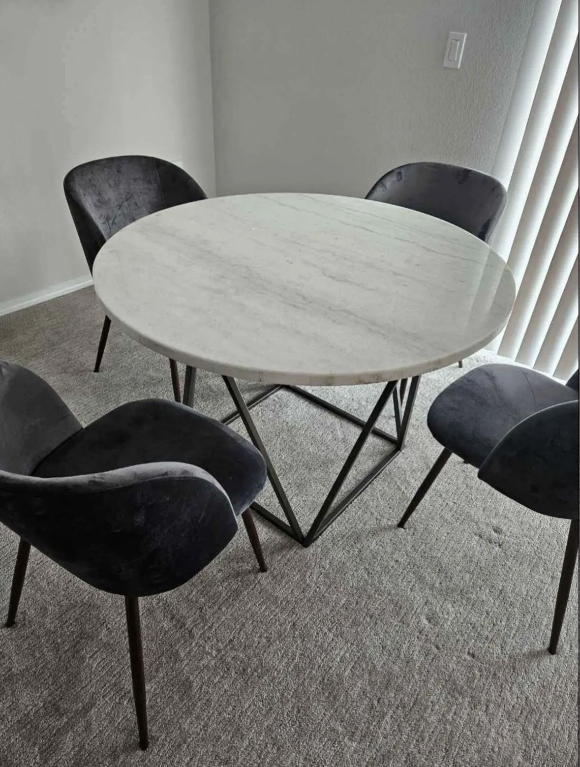 Stunning Circular Marble Table