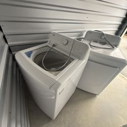 Washer & Dryer Set – Works Perfect – 2 Years Warranty Left