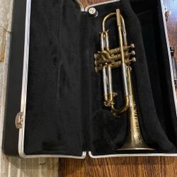 VINTAGE TRUMPET 