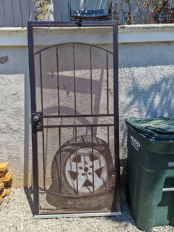 Screen door