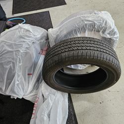3 Used Tires 235 55 R19 