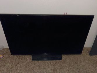 48in LG TV