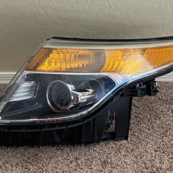 Factory OEM 2011-2015 Ford Explorer Left Driver Side Halogen Headlight 