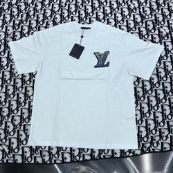 Lv shirt 