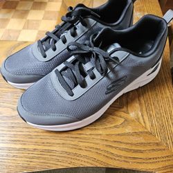 Sketchers Men's Shoes 