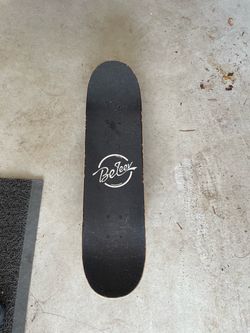 Beleev Skateboard “Cool Bulldog”