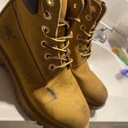 Timberland Women’s Boots Sz 8 