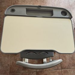 Adjustable Table And Chair Set (2-12 Years Old) Can Use 