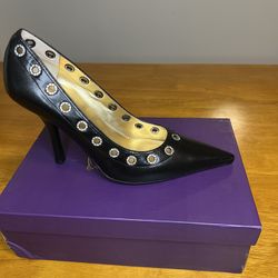 Black Pointy Heels Size 10