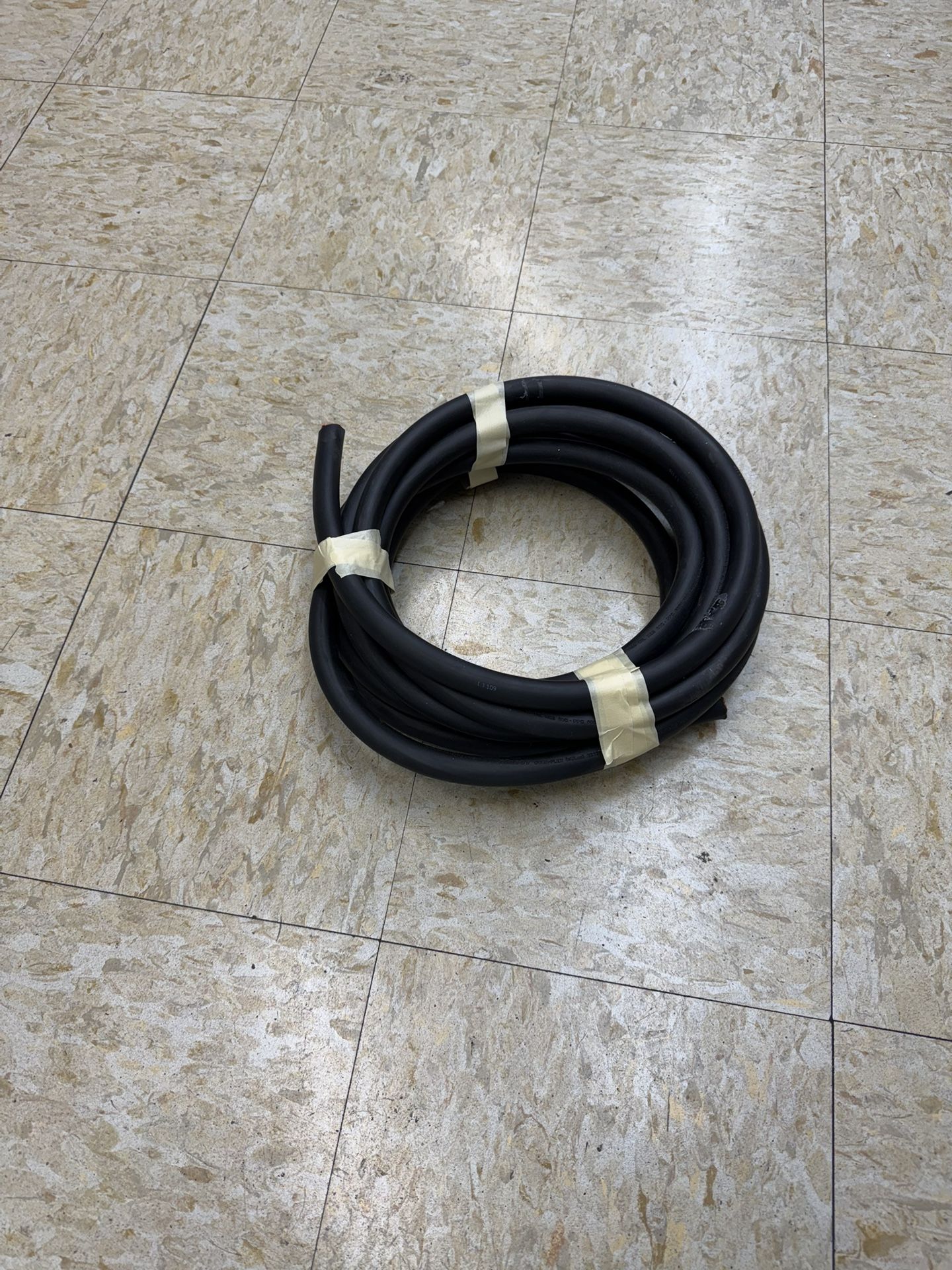 Copper Power Cable  23 Feet - 2/0 AWG Gauge 300 Amps