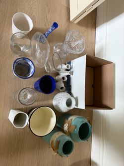 Free Vases for flowers