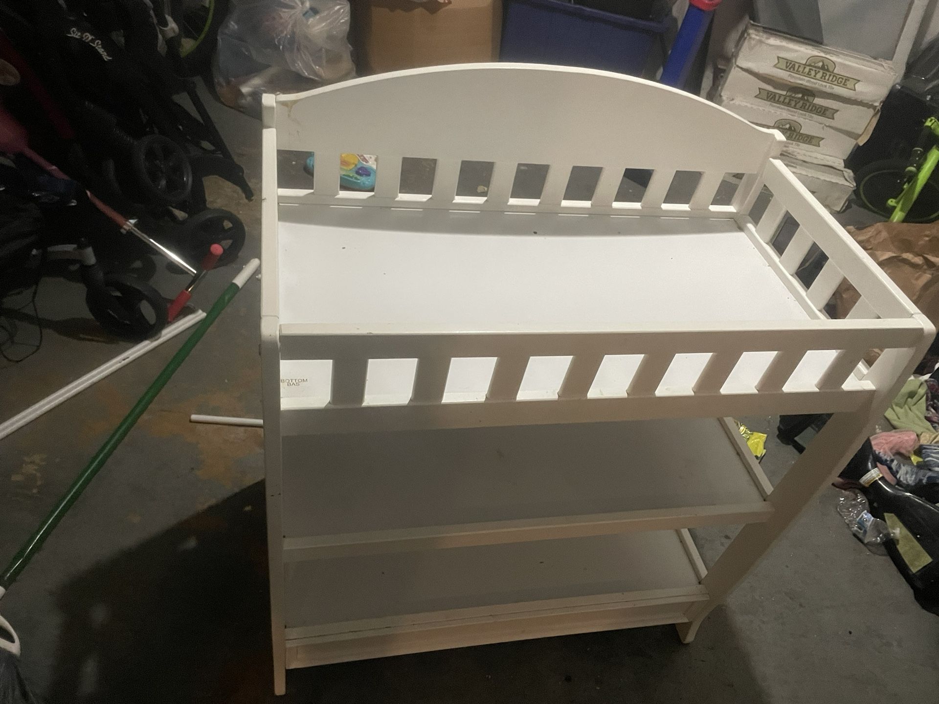 Delta Children Wilmington Changing Table