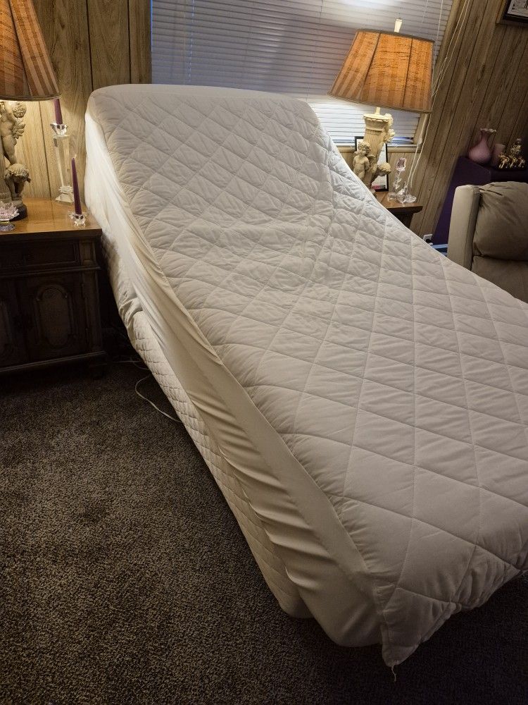 Comfy Twin XL Adjustable Bed