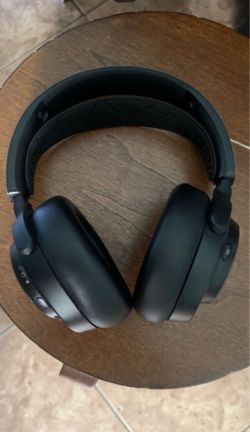 SteelSeries- Arctis Nova Pro Wireless Gaming Headset