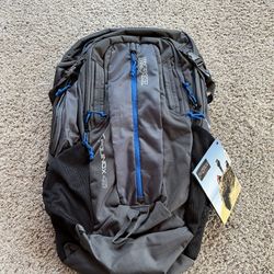 NEW Jansport Equinox 40 Hiking Backpack (43 L) with Tags