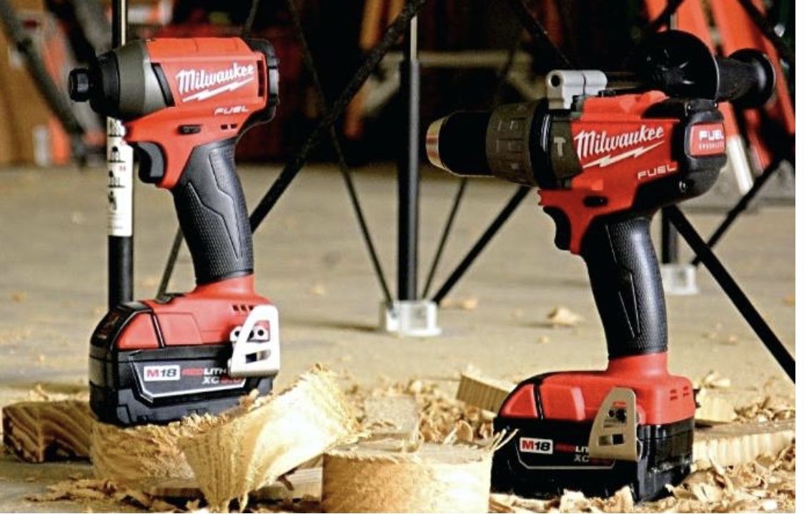 Milwaukee M18 tool combo. FUEL Drivers, with Hackzall and batteries.