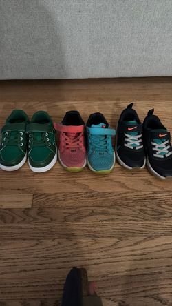 Toddler tennis shoes