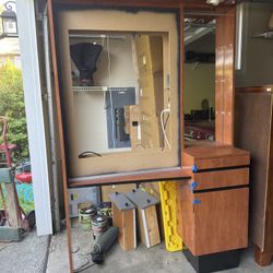Salon Station Perfect For Anyone Looking To Set Up A Station To Do Hair 
