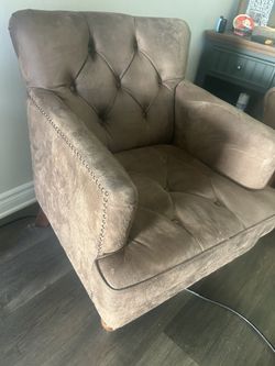 MUST GO NICE CONFY CHAIR