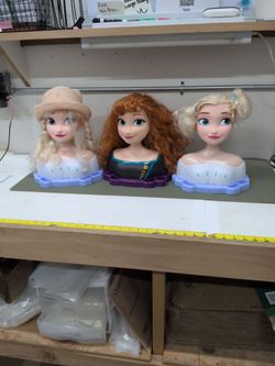 FROZEN DELUXE STYING HEADS $15 FOR ALL.