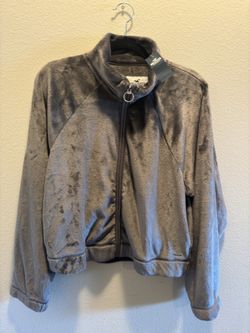 New Hollister Women’s Zipper Sweater Size Medium 