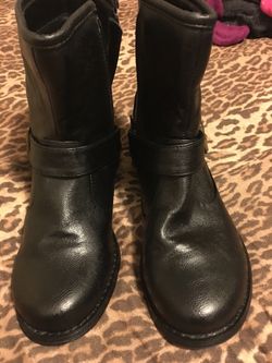 Brand new boots 👢 Size 6 👸👑❤️👑❤️👑👑
