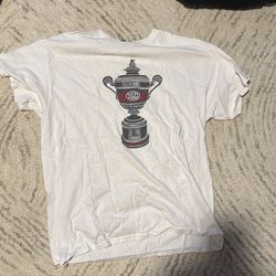 White Graphic T-Shirt – Trophy Design 2022 – Size [L]