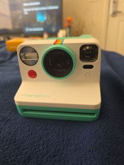 Polaroid insta print camera