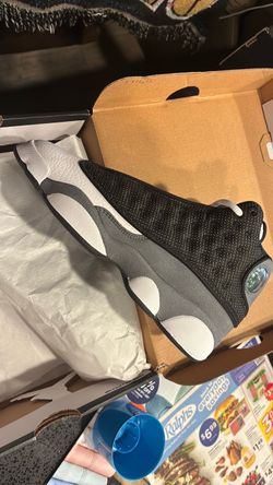 Air Jordan 13 Retro (GS) Size 4Y !! New In Box !!