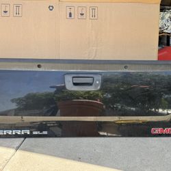 2007-2014 GMC Sierra Tailgate
