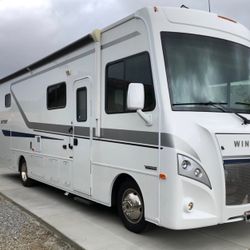 2018 Winnebago Intent 30R– Class A Motorhome