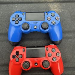 PS4 controllers 