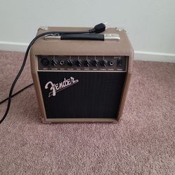 Fender Acoustasonic 15