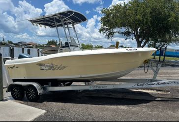2005 Caravelle Seahawk by Proline 20 FT Center Console