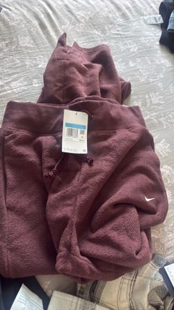 Nike set burgundy