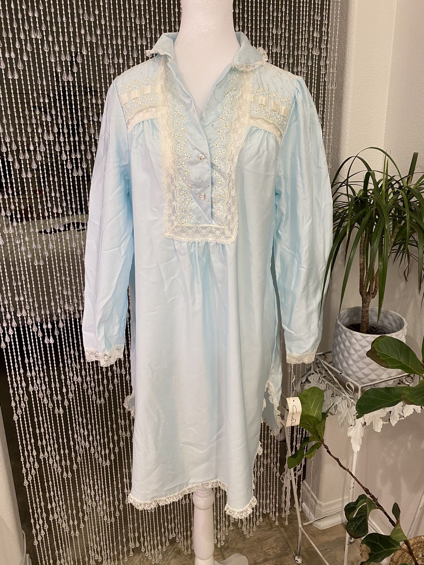CAROL HOCHMAN NIGHTGOWN SAKS 5th AVE