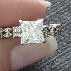 Vtg.Stunning DESIGNER sterling Silver Princess Cut Cz & Marquette Stones Ring- Sz8